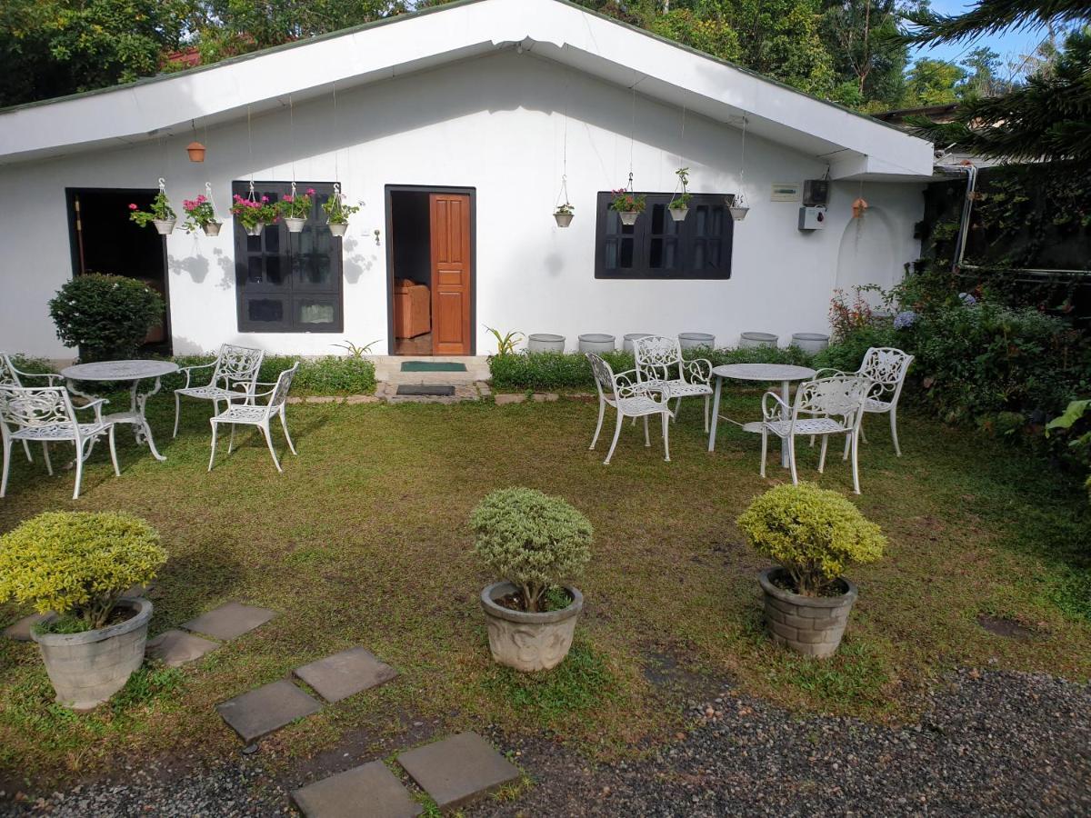 Leisure Mount Villa Хапутале Екстериор снимка
